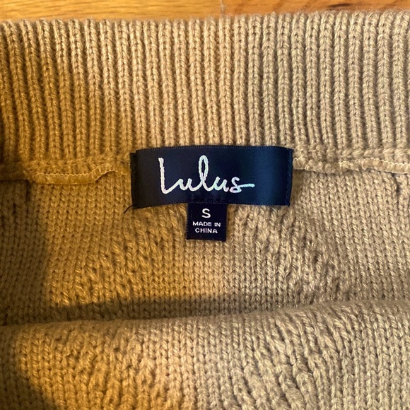 $10 CLEARANCE - NWT Lulus Styled Sensation Cable Knit Sweater Skirt (Skirt Only) - Picture 8 of 15